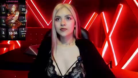 Snapshot of fabzy_fab chatting on 05.17.26 fabzy online show from 05.17.26