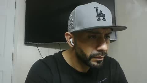 Snapshot of faded805 chatting on 12.02.24 Mark online show from 12.02.24