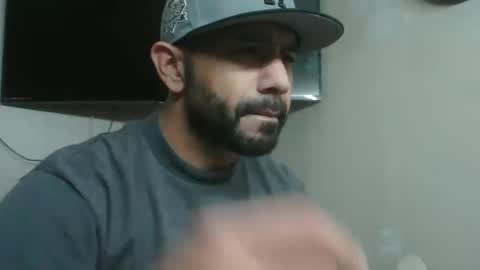 Snapshot of faded805 chatting on 12.08.24 Mark online show from 12.08.24