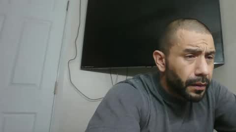 Snapshot of faded805 chatting on 01.06.25 Mark online show from 01.06.25