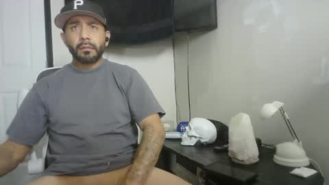 Snapshot of faded805 chatting on 10.24.25 Mark online show from 10.24.25