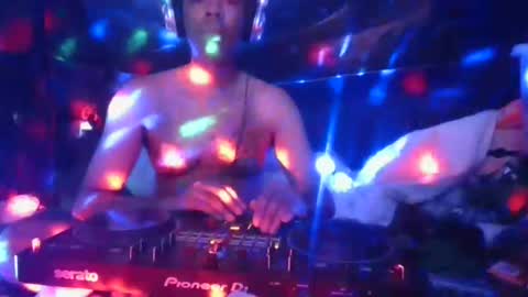 fadeyisteven32 online show from 07.04.26