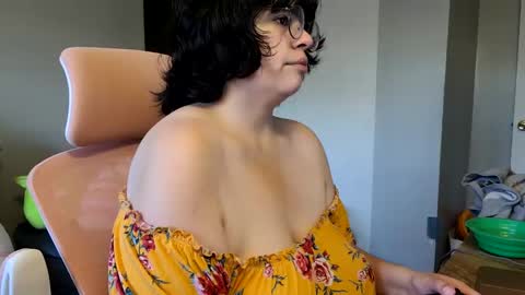 Snapshot of faekitten97 chatting on 12.08.24 Faekitten97 online show from 12.08.24