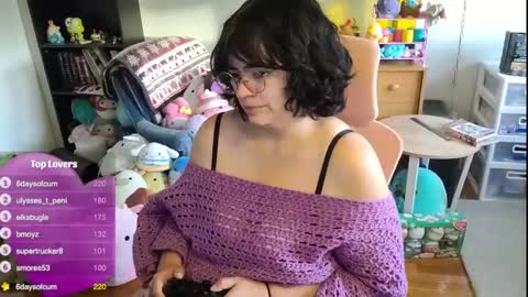 Snapshot of faekitten97 chatting on 12.14.24 Faekitten97 online show from 12.14.24