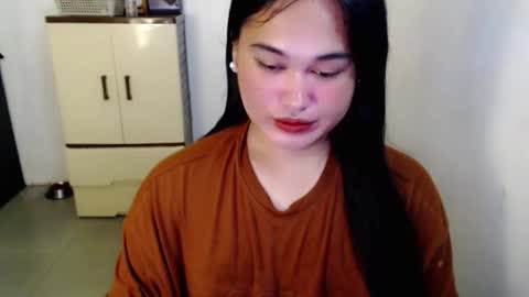 Snapshot of fairy_cuddle chatting on 06.08.26 call me shanaia online show from 06.08.26