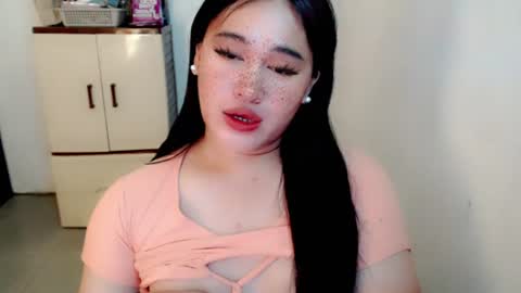 Snapshot of fairy_cuddle chatting on 06.14.26 call me shanaia online show from 06.14.26