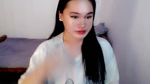 Snapshot of fairy_cuddle chatting on 06.14.26 call me shanaia online show from 06.14.26