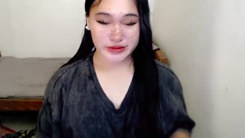 Snapshot of fairy_cuddle chatting on 06.25.26 call me shanaia online show from 06.25.26
