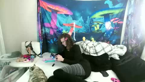 fairy_moan online show from 10.25.25