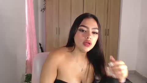 fairylatin online show from 02.05.25