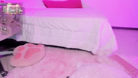 Sara  REMEMBER TO LEAVE A THUMB UP online show from 12.09.24