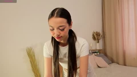 My name is Milisa  online show from 05.04.26