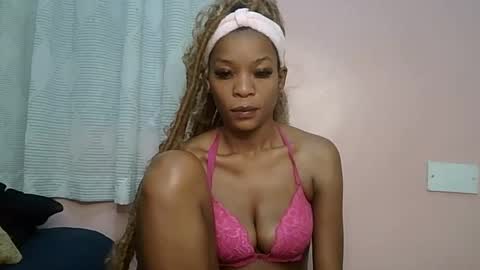 faizah_ online show from 05.26.26