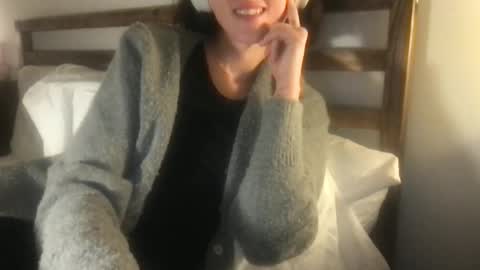 Snapshot of fakenshitsis chatting on 02.01.26 Haydee online show from 02.01.26