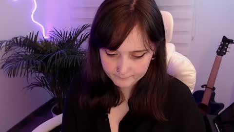 Snapshot of fallenag__ chatting on 04.12.26 OF fallenag 1 online show from 04.12.26