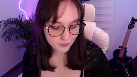 Snapshot of fallenag__ chatting on 04.13.26 OF fallenag 1 online show from 04.13.26