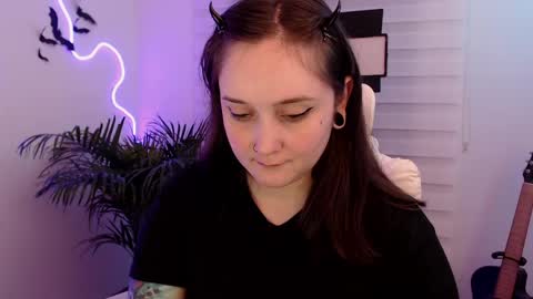 Snapshot of fallenag__ chatting on 04.15.26 OF fallenag 1 online show from 04.15.26