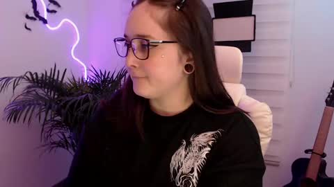 Snapshot of fallenag__ chatting on 04.26.26 OF fallenag 1 online show from 04.26.26