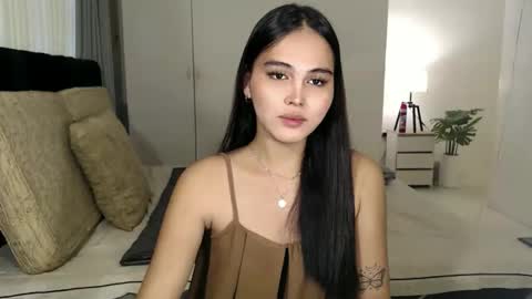 Snapshot of fallfromabove chatting on 12.15.25 Belly Conklin online show from 12.15.25