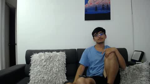 Snapshot of fallgays chatting on 01.17.25 FallGays online show from 01.17.25