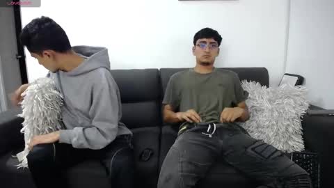 Snapshot of fallgays chatting on 02.26.25 FallGays online show from 02.26.25