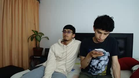 Snapshot of fallgays chatting on 12.22.25 FallGays online show from 12.22.25