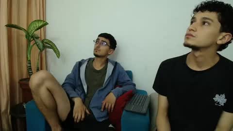 FallGays online show from 04.28.26
