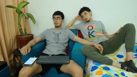 FallGays online show from 05.13.26