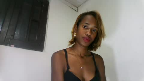 Snapshot of fallinah01 chatting on 07.21.26 fallinah01 online show from 07.21.26