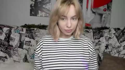 Snapshot of fancy__nancy chatting on 12.28.24 Nancy online show from 12.28.24