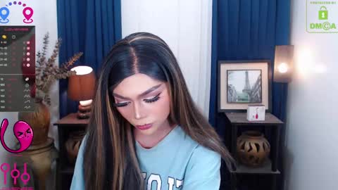 Snapshot of fantacyoflove chatting on 12.12.24 YASI online show from 12.12.24