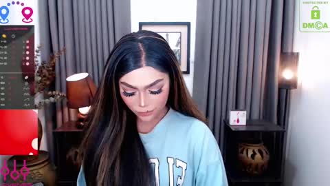 Snapshot of fantacyoflove chatting on 01.03.25 YASI online show from 01.03.25