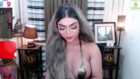 Snapshot of fantacyoflove chatting on 12.19.25 YASI online show from 12.19.25