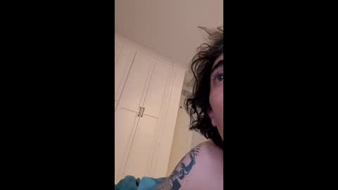 Snapshot of fantasticawesomechat chatting on 03.29.26 fantastica online show from 03.29.26