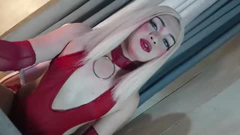 Snapshot of fantasticcock69_daniella chatting on 01.15.26 DANIELLA - DONT FORGET TO GIVE ME A THUMBSU UP online show from 01.15.26