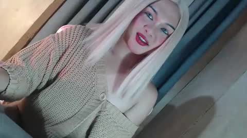 Snapshot of fantasticcock69_daniella chatting on 02.07.26 DANIELLA - DONT FORGET TO GIVE ME A THUMBSU UP online show from 02.07.26