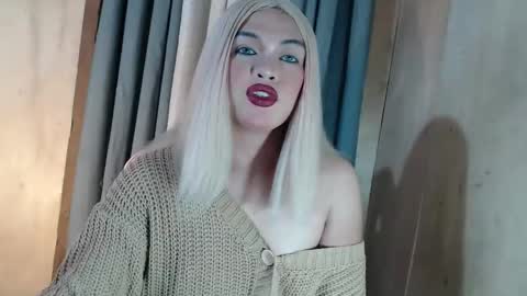 Snapshot of fantasticcock69_daniella chatting on 04.30.26 DANIELLA - DONT FORGET TO GIVE ME A THUMBSU UP online show from 04.30.26