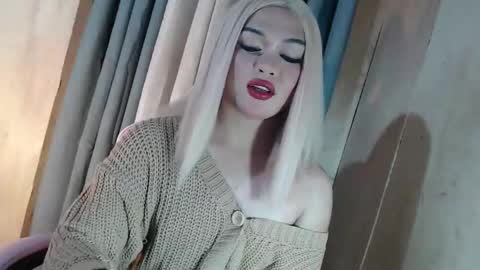 Snapshot of fantasticcock69_daniella chatting on 05.09.26 DANIELLA - DONT FORGET TO GIVE ME A THUMBSU UP online show from 05.09.26