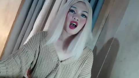 Snapshot of fantasticcock69_daniella chatting on 05.14.26 DANIELLA - DONT FORGET TO GIVE ME A THUMBSU UP online show from 05.14.26
