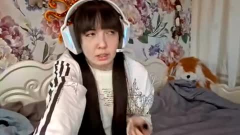 Snapshot of farahdinco chatting on 02.01.26 Alex online show from 02.01.26