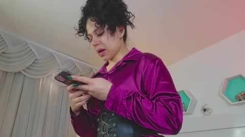 Farah online show from 11.19.25