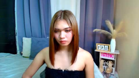 Snapshot of farrah_marie chatting on 11.11.25 Farrah Zarake online show from 11.11.25