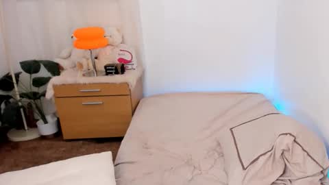 Snapshot of farrah_marie chatting on 02.05.26 Farrah Zarake online show from 02.05.26