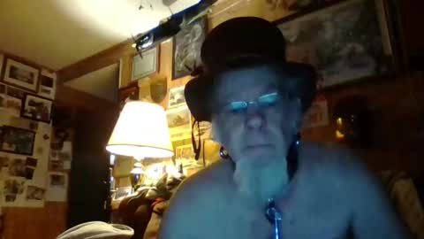 Snapshot of fastninja14r chatting on 05.11.26 Fastninja14R online show from 05.11.26