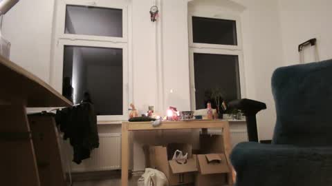 Snapshot of fat_bubble chatting on 10.03.25 Fat Bernd online show from 10.03.25