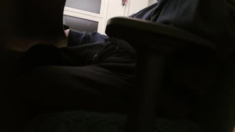 Snapshot of fat_bubble chatting on 11.22.25 Fat Bernd online show from 11.22.25