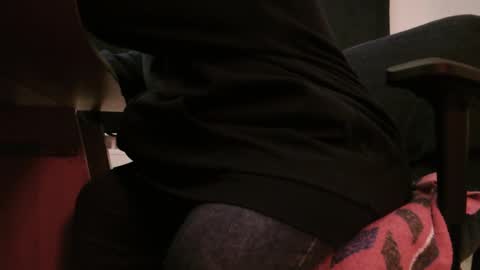 Snapshot of fat_bubble chatting on 12.21.25 Fat Bernd online show from 12.21.25