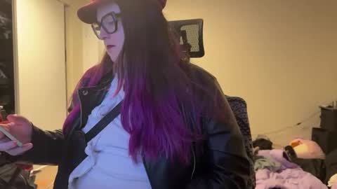 Snapshot of fat_harley chatting on 01.30.25 Harley Q online show from 01.30.25