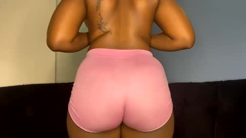 Snapshot of fatassfreak254 chatting on 12.01.24 Winnie online show from 12.01.24
