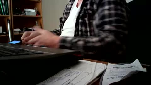 Snapshot of fatbellyitalian3 chatting on 12.18.25 fatbellyitalian3 online show from 12.18.25